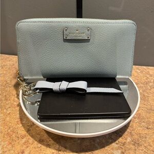 NWOT Kate Spade Long Wallet